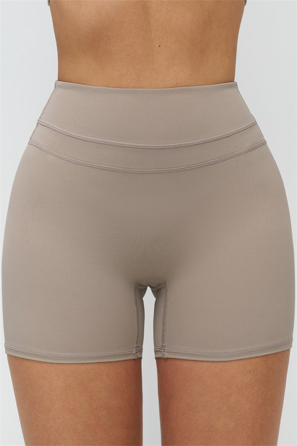 Conjunto deportivo Stride de top y shorts