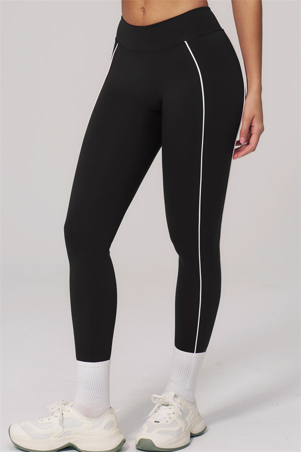 Conjunto Clarity de top deportivo y leggings