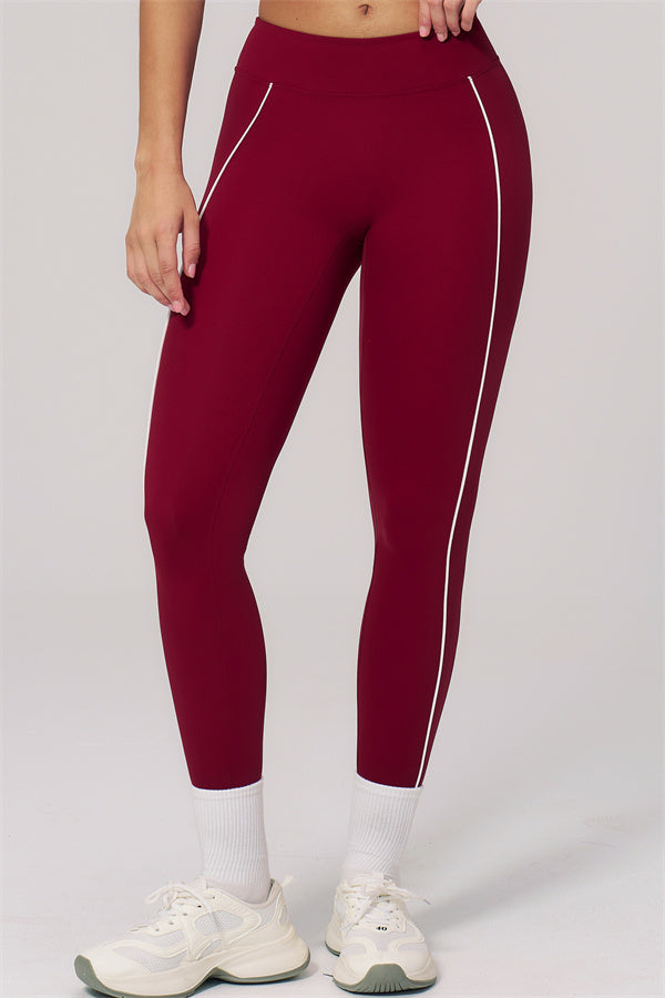 Conjunto Clarity de top deportivo y leggings