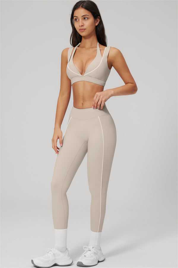 Conjunto Clarity de top deportivo y leggings