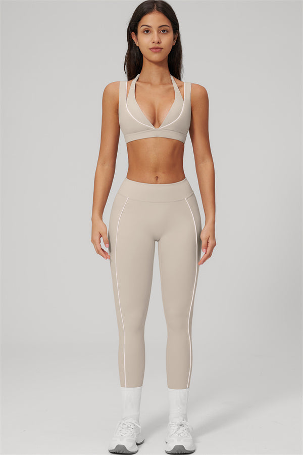 Conjunto Clarity de top deportivo y leggings