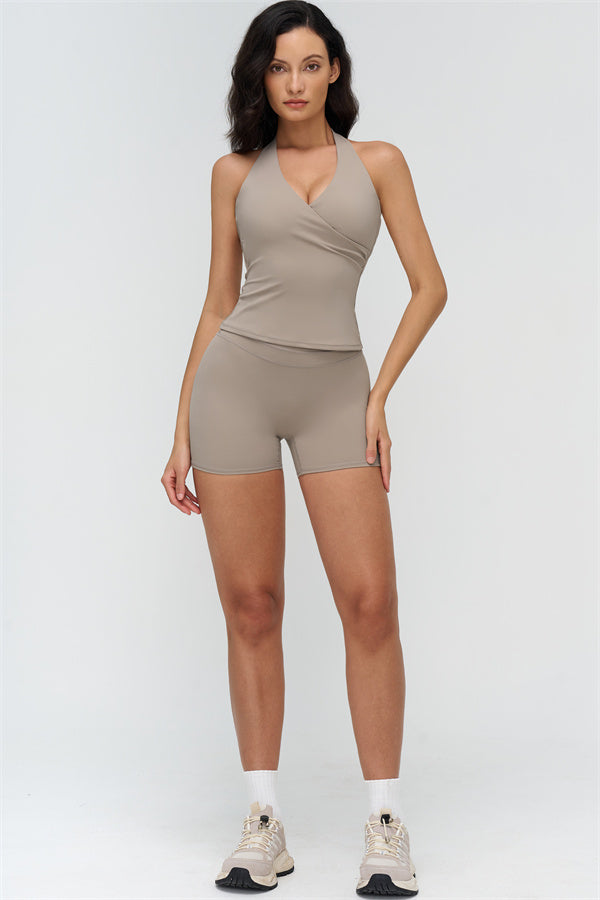 Conjunto deportivo Stride de top y shorts