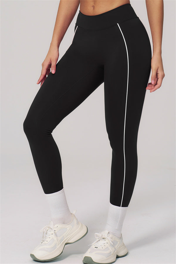 Conjunto Clarity de top deportivo y leggings