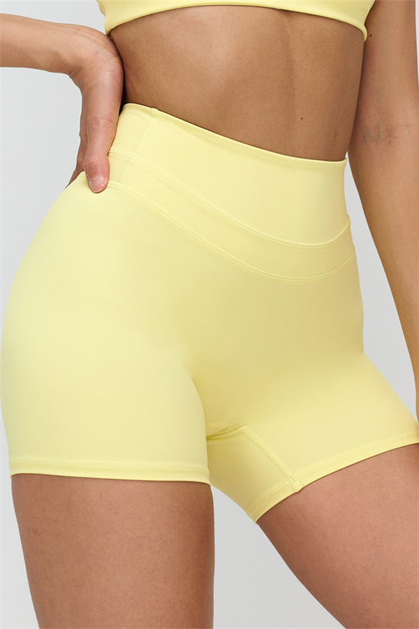 Conjunto deportivo Stride de top y shorts