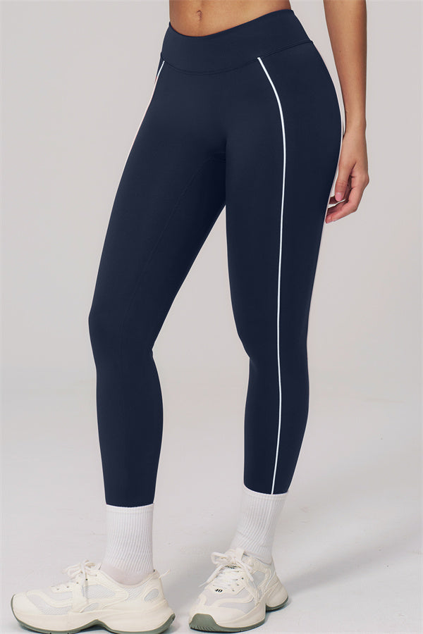 Conjunto Clarity de top deportivo y leggings