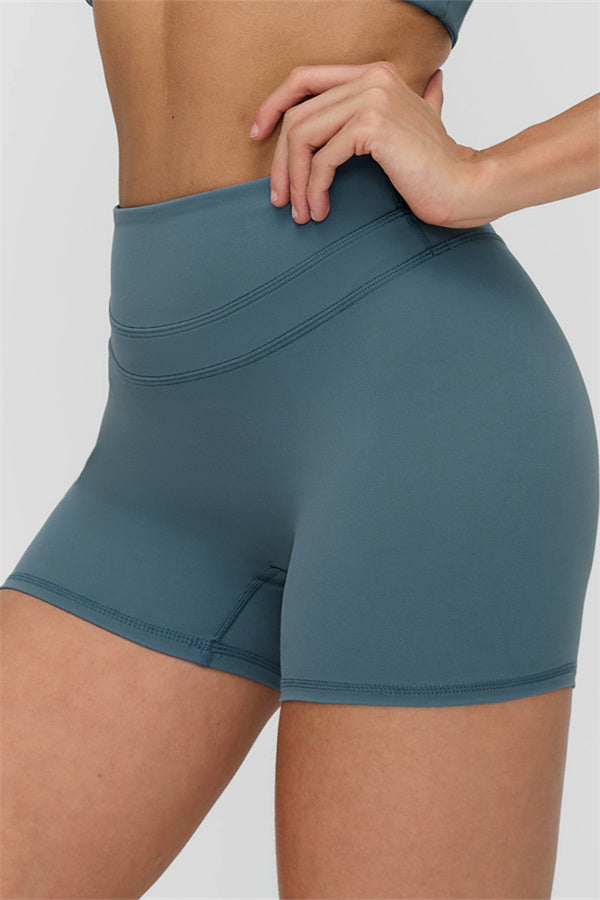 Conjunto deportivo Stride de top y shorts