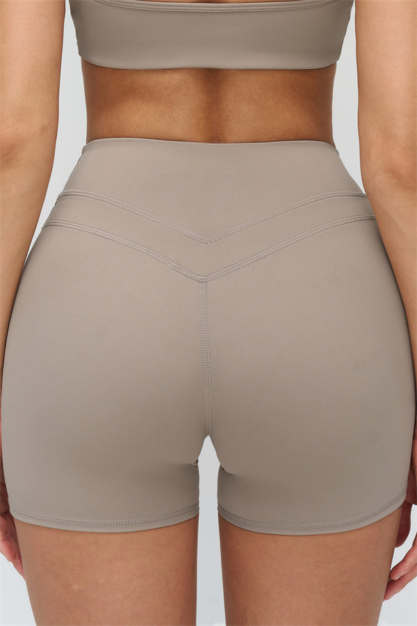 Conjunto deportivo Stride de top y shorts